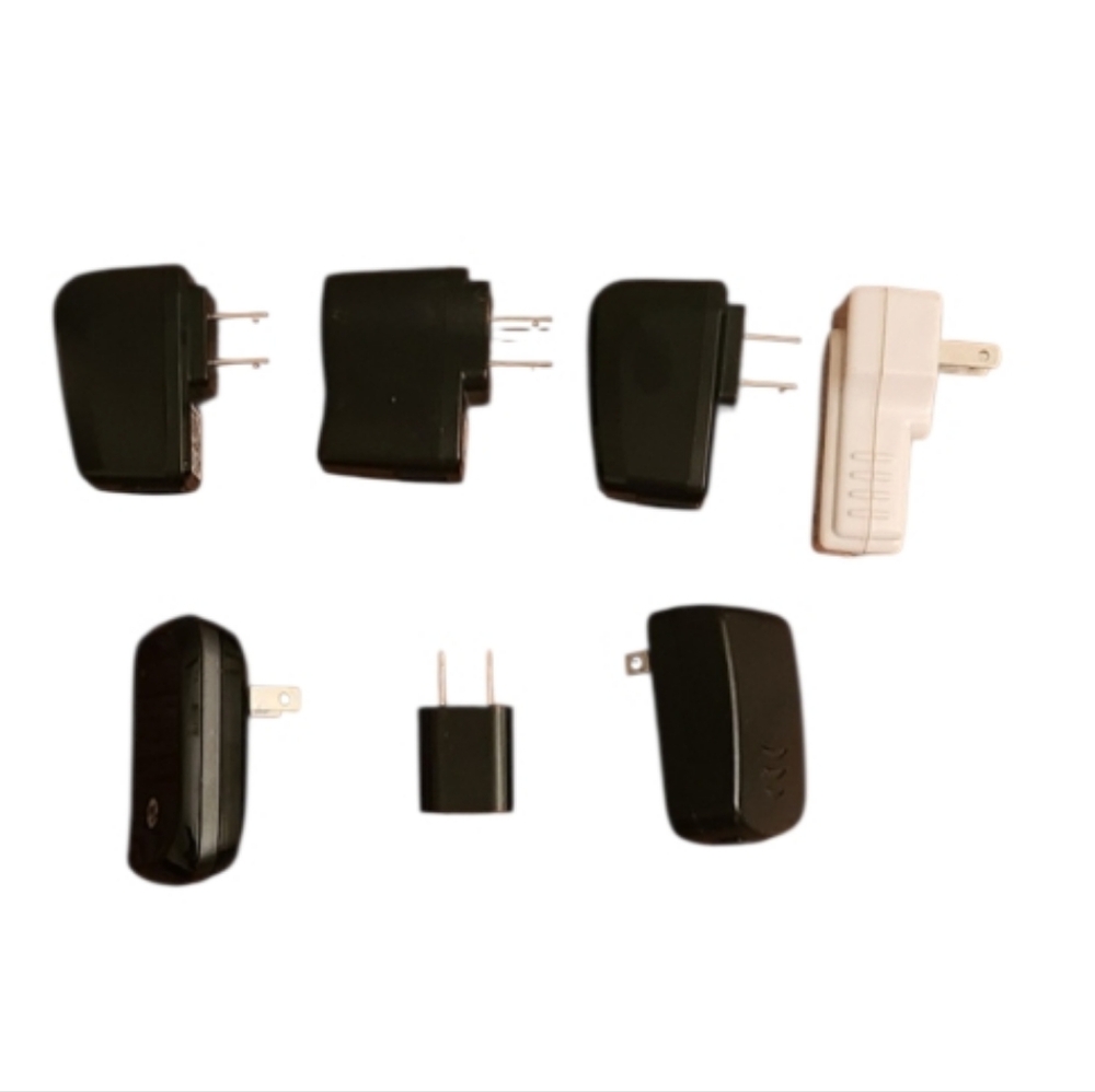 7 Charging Bricks USB (All Work And Have Been Tested)